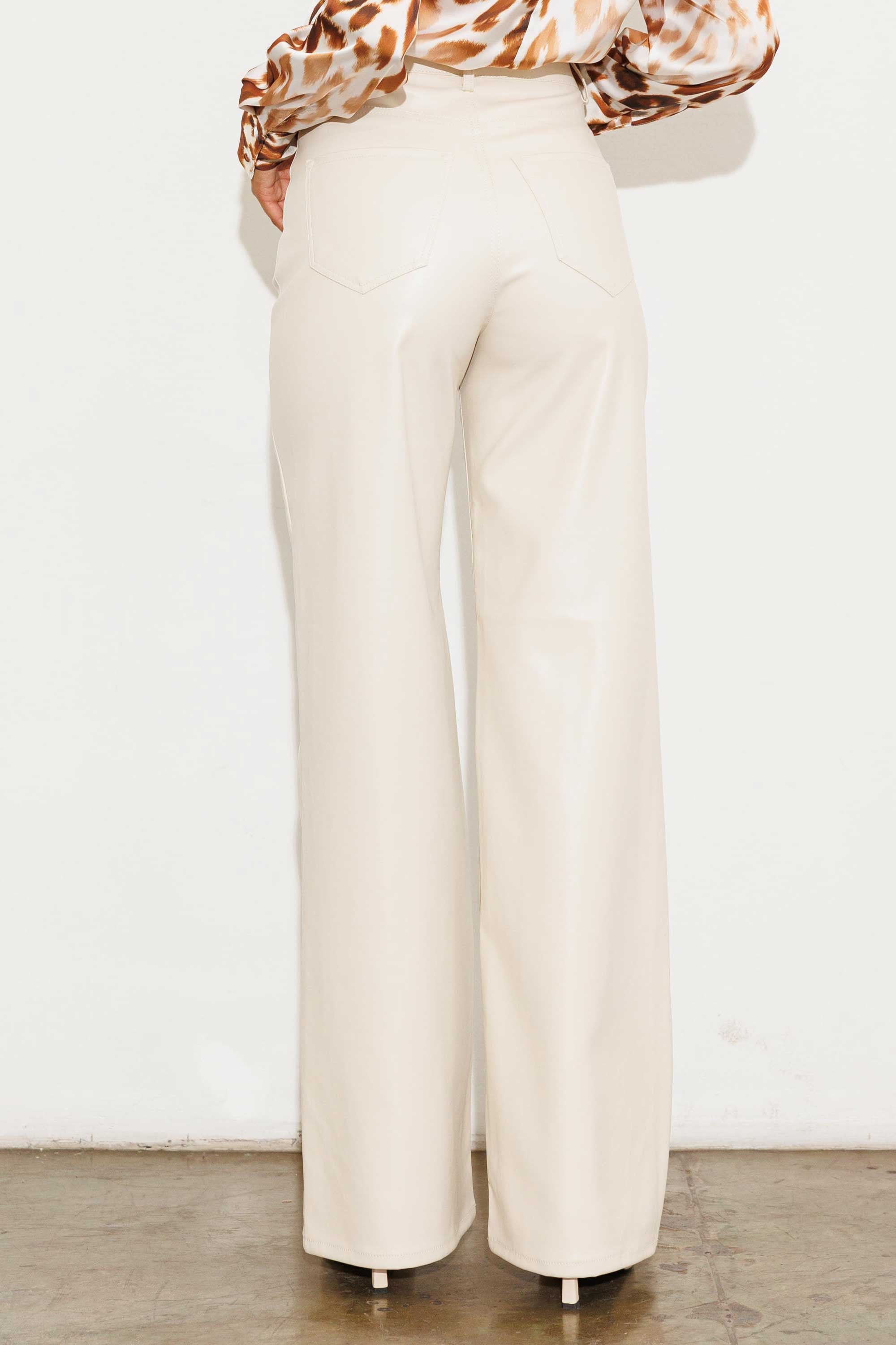 【MODERNIF】Poel Wide Cream Pants PU Vibrant Wide Pants – Vibrant miu