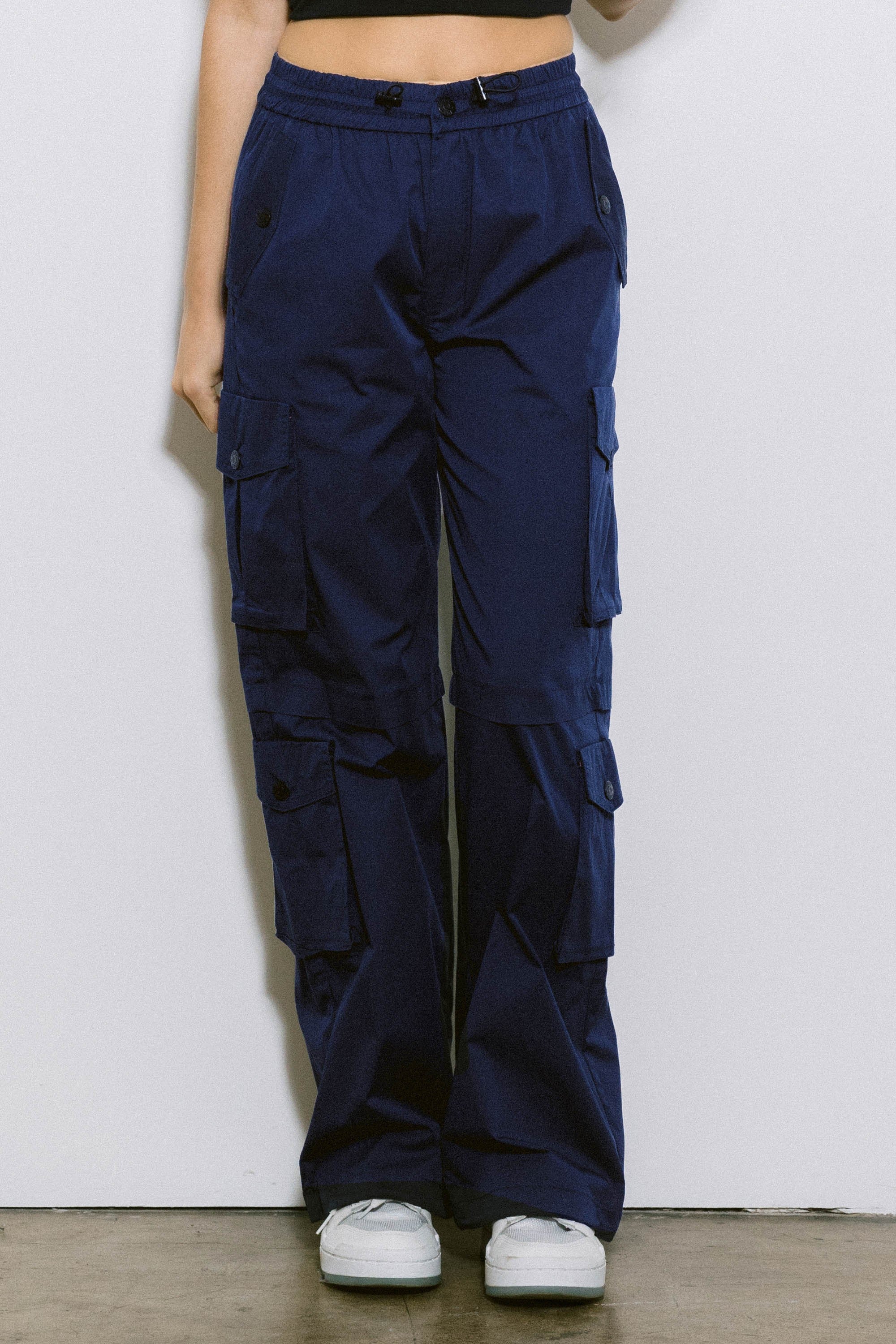 【新品未使用】MY_ NYLON CARGO PANTS[SUMI] 新品未使用】MY_ NYLON CARGO PANTS[SUMI]