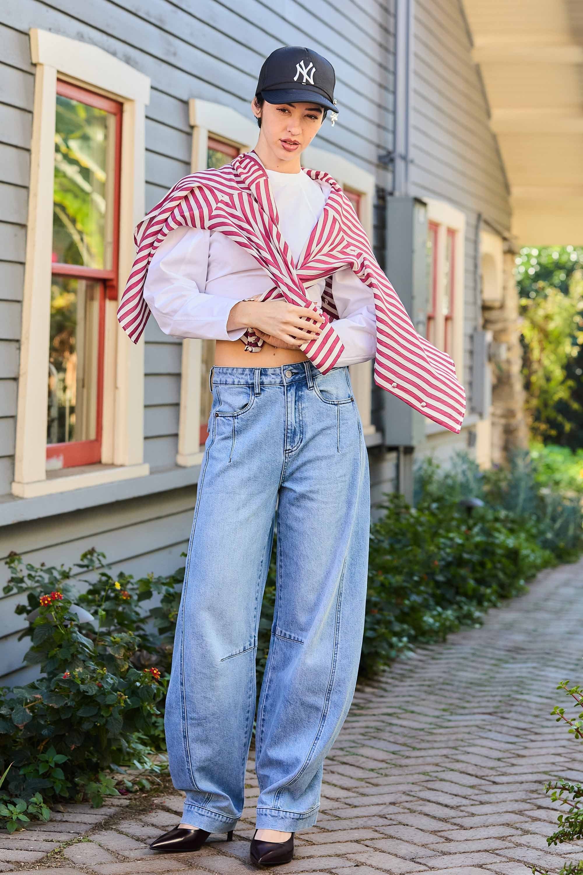 XPT529] Clean Barrel Baggy Jeans – Vibrant miu