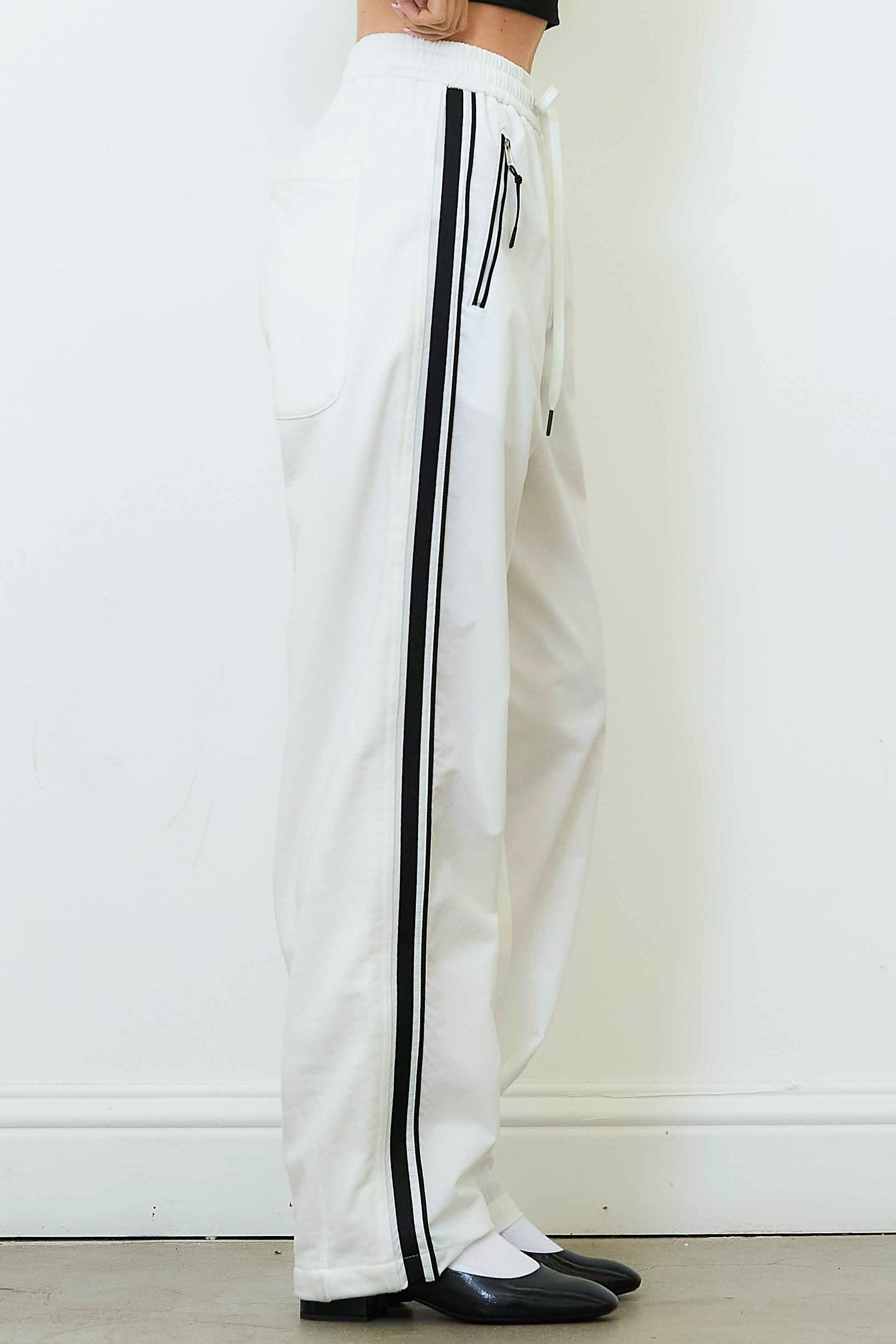 XPT565] Baggy Track Pants – Vibrant miu