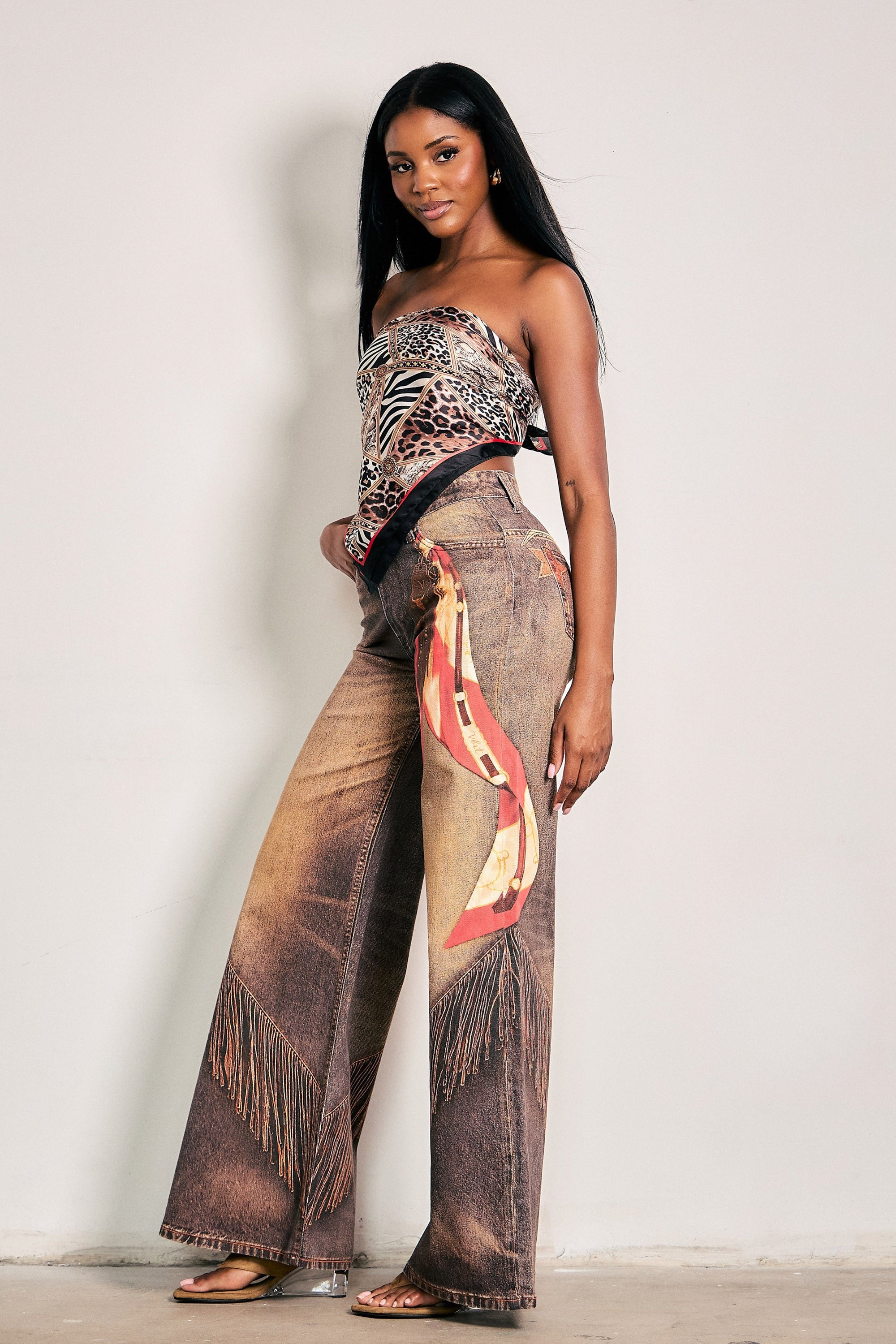 XPT930] Scarf and Tessel Digital Print Wide Leg Jeans – Vibrant miu