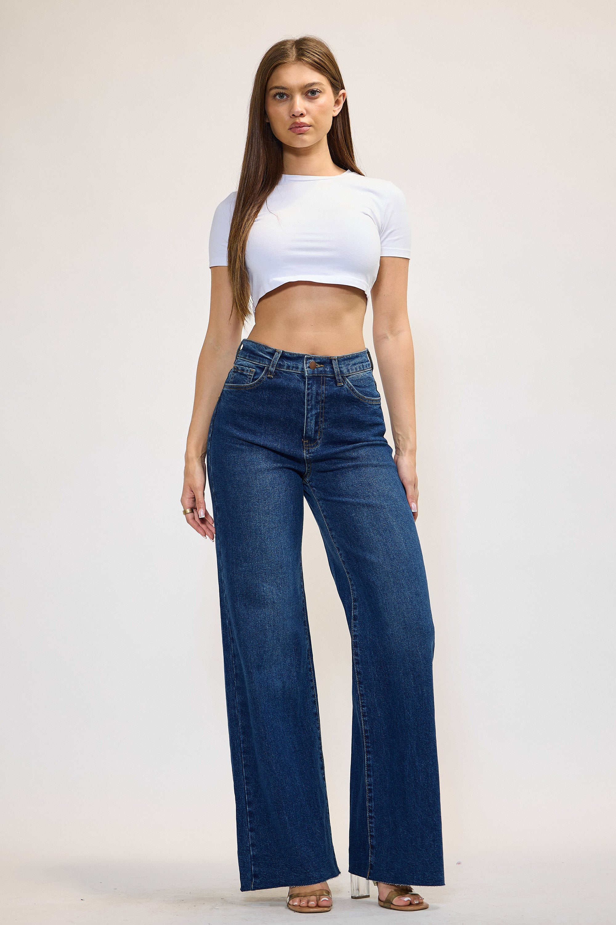 EP1912] We're Back Wide Fit Jeans – Vibrant miu