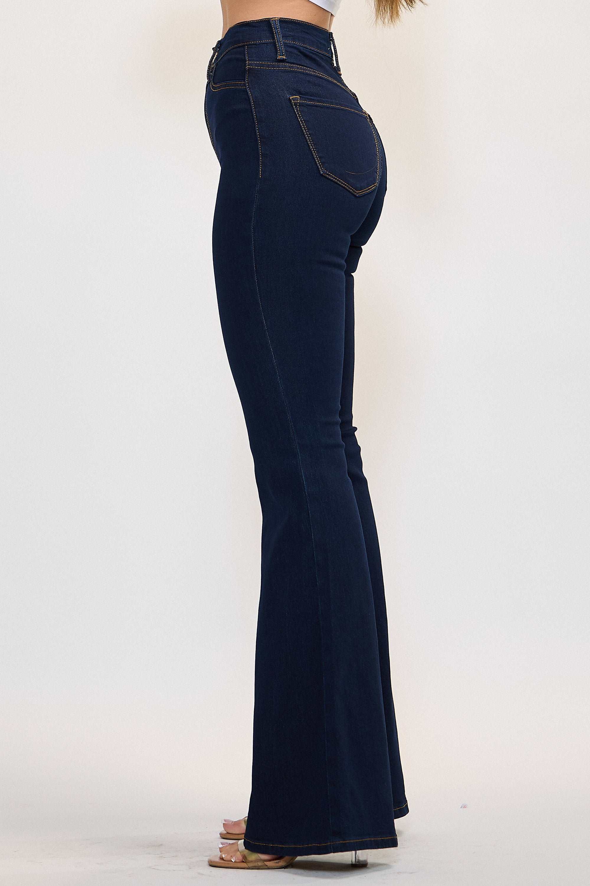P522] Tall Bell Flare Jeans – Vibrant miu