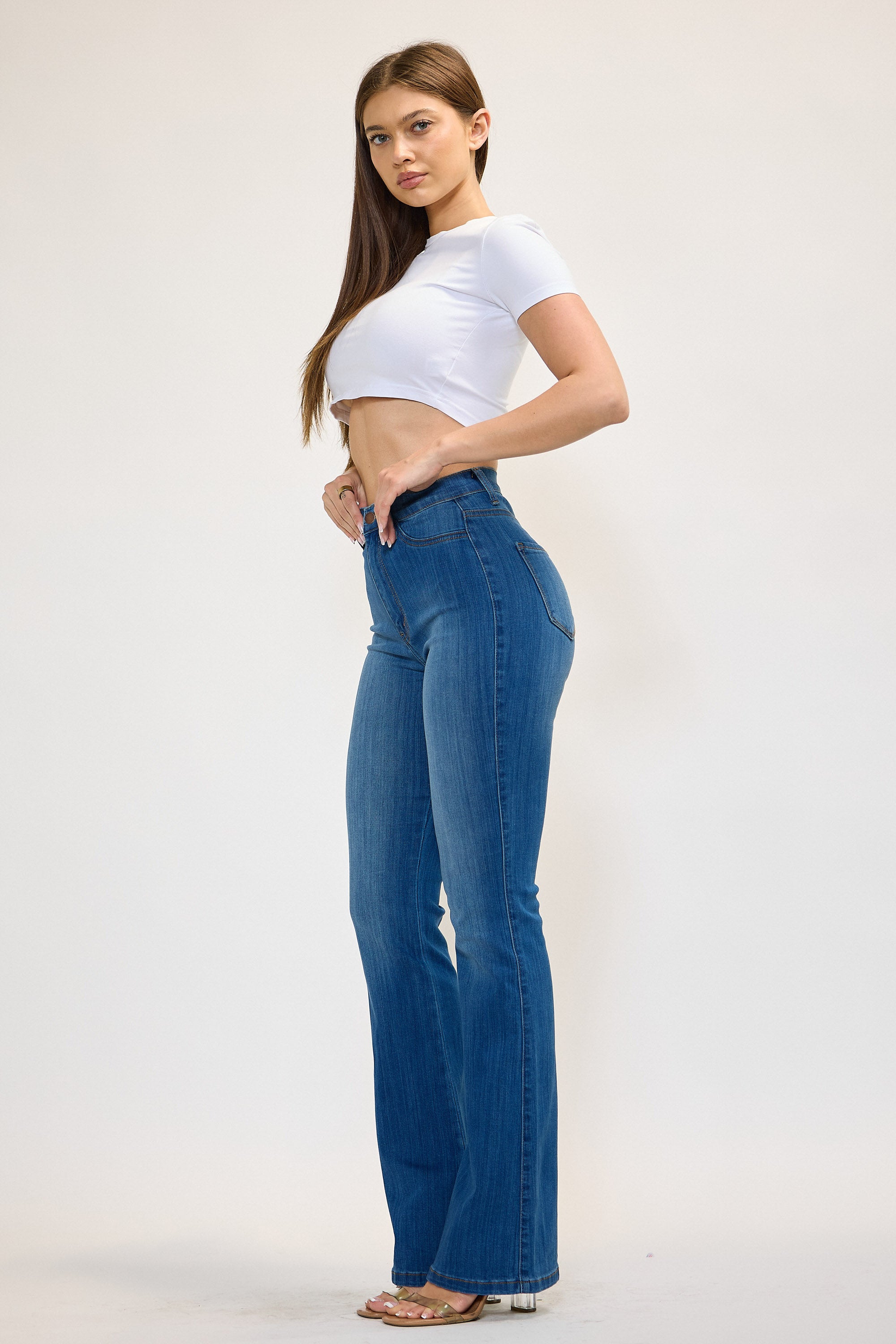 P6127] High-Rise Bootcut Jeans – Vibrant miu
