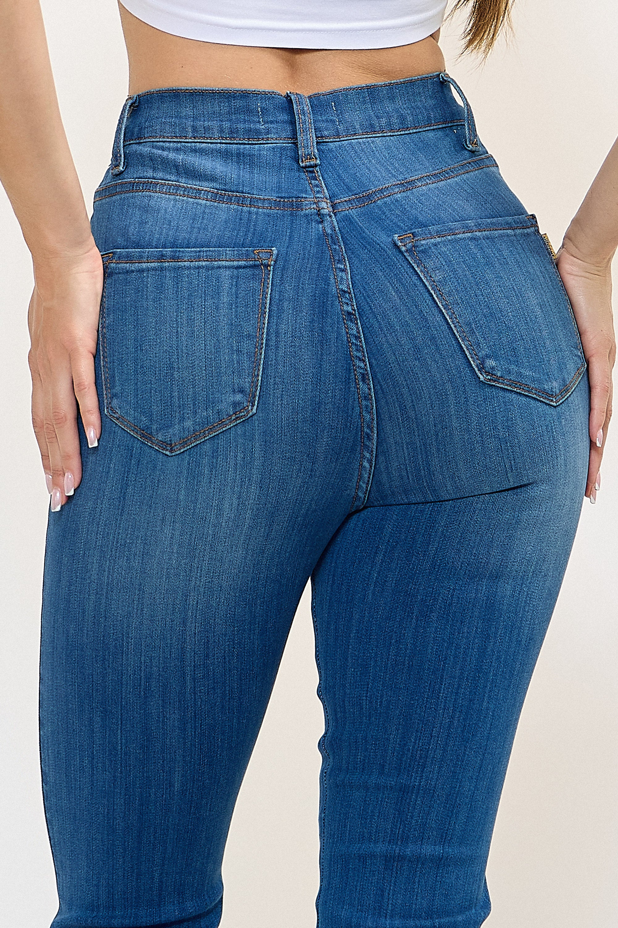 メイク・ザット・チェンジ P6127] High-Rise Bootcut Jeans – Vibrant miu