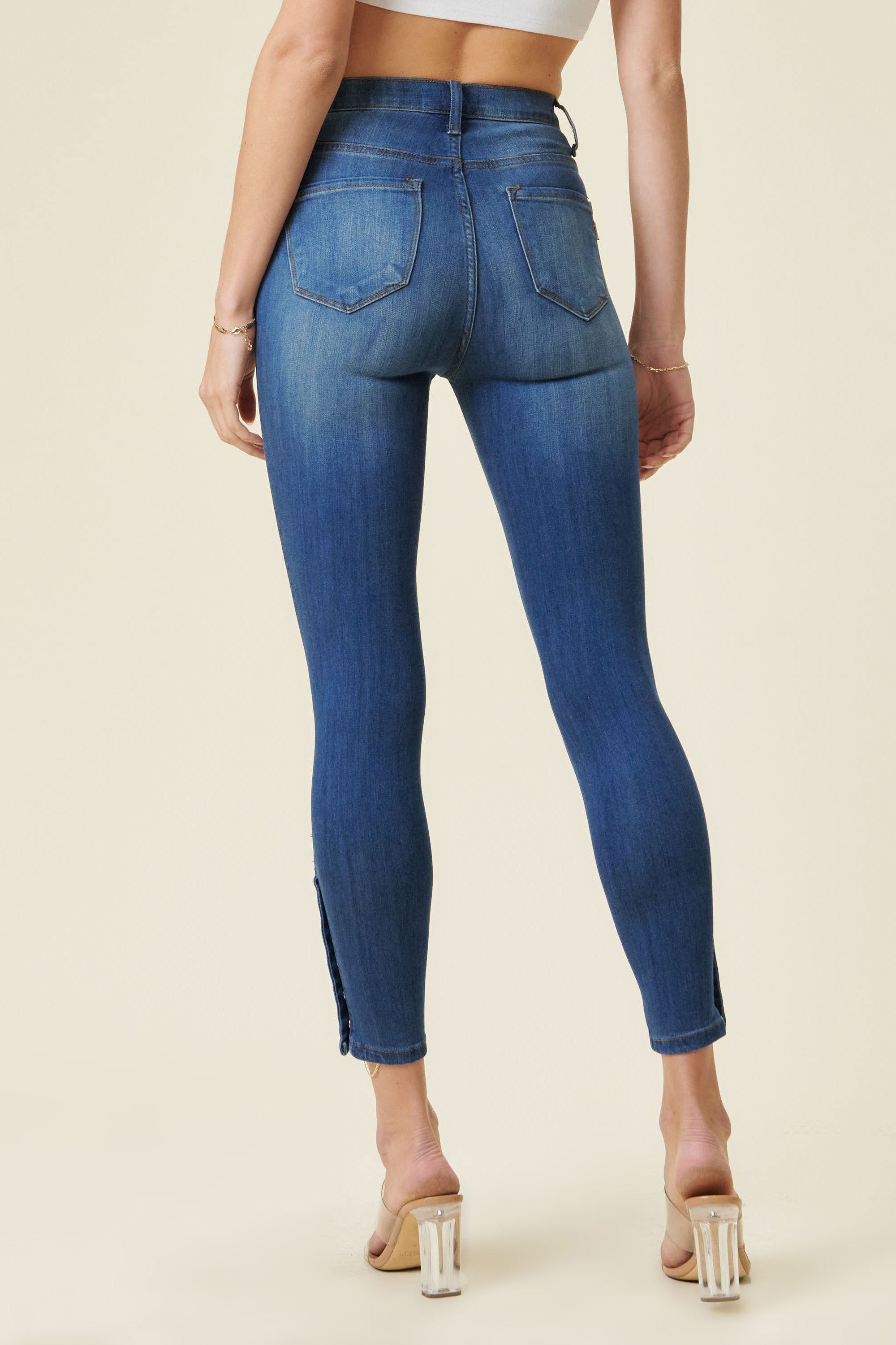 jeans and denim dress to impress theme: jeans and denim : r/DressToImpressRoblox